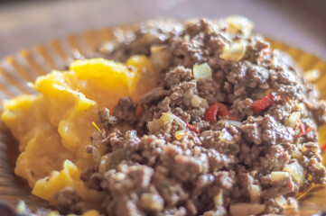 Ready-made ground beef seasoned with red peppers, meat texture