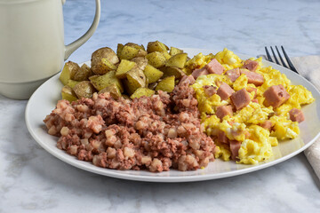 scrmb;e eggs and spam  with corn beef hash