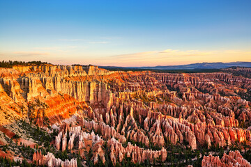 Sunrise at Bryce Point lookout in the Bryce Canyon National Park. Utah USA