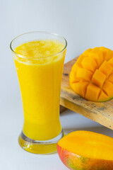 Fresh manga fruit is high in vitamins, healthy mango juice