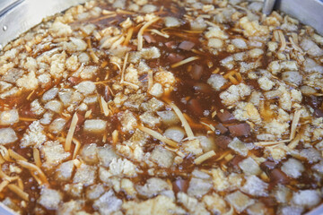 Braised fish maw in the large pot