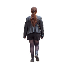 Jeune femme vue de dos qui marche, elle porte un blouson en cuir noir et une jupe noir, elle a un...