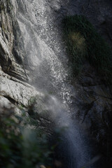 Fototapeta na wymiar 滝の水しぶき