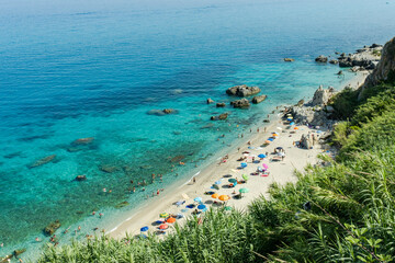 La spiaggia di Parghelia nella costa degli Dei in Calabria