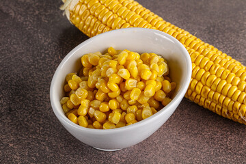 Marinated corn in the bowl