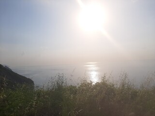 Naklejka premium sunrise over the lake