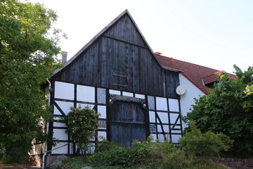 Fototapeta na wymiar Historischer Bauernhof in Menden im Sauerland 