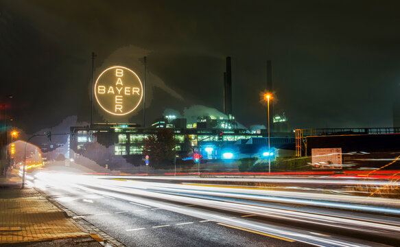 Sign BAYER   on  buildings of chemical industry   in Leverkusen