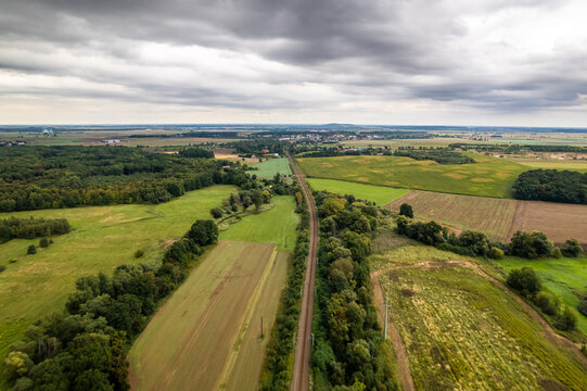 krajobraz, niebo, zieleń, pola, gras, hayfield, g&oacute;ra, countryside, lato, obszar&oacute;w wiejskich, kraj, rolnictwa, dolina, sundown, wieś, polska, drzew, chmura, blękit, zach&oacute;d słońca, poland, polish, city,