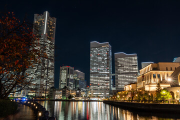 Fototapeta na wymiar 横浜　みなとみらいの夜景