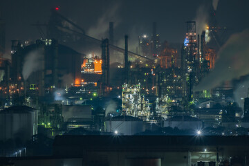 日本の岡山県倉敷市のとても美しい工場の夜景