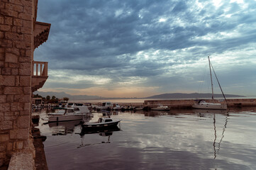 Miasto Split w Chorwacji. Chorwackie miasta nad morzem. Panorama miasta Split. Miasteczka w...