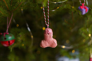 Christmas tree toy © Evgeny Tsikin