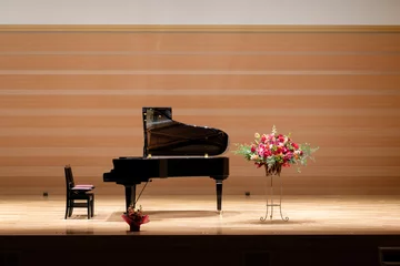 Fotobehang ピアノ発表会のステージ © megane