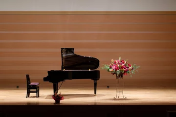 Fotobehang ピアノ発表会のステージ © megane