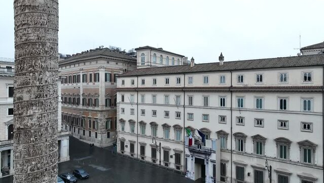 Palazzo Chigi, sede del Governo Italiano. Roma, Italia.
Vista aerea di Piazza Colonna nel centro storico di Roma.