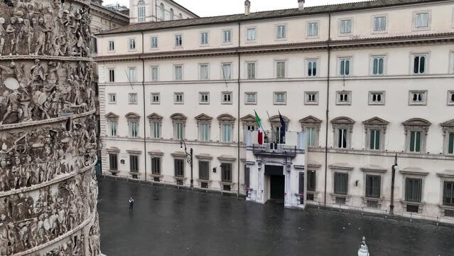Palazzo Chigi, sede del Governo Italiano. Roma, Italia.
Vista aerea di Piazza Colonna nel centro storico di Roma.