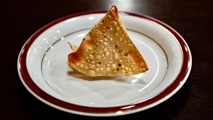 インド・ネパール料理のパパド（パパラム、パパール）