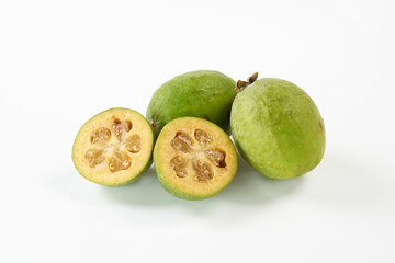 フェイジョア　白バック