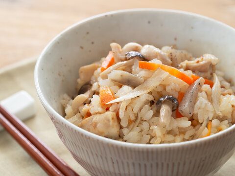 「五目飯」の写真素材 | 7,903件の無料イラスト画像 | Adobe Stock