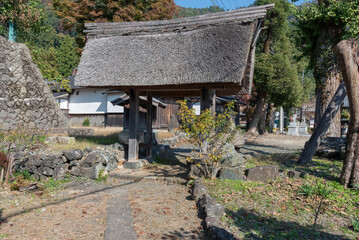 菅浦湖岸集落西の四足門