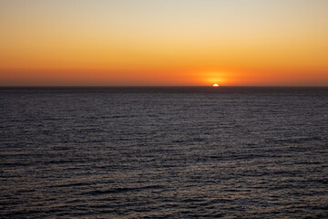 Naklejka premium lindo pôr-do-sol no oceano pacífico Viña del Mar Valparaíso Chile