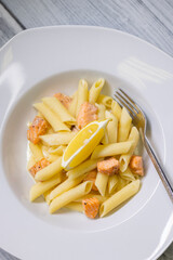 pasta penne with salmon and lemon sauce