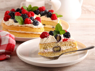 Cream and mixed berry sandwich cake