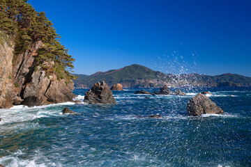 秋の赤土倉漁港から碁石海岸