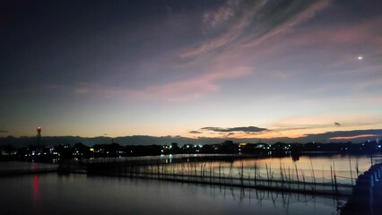 Obraz premium Malabon at dawn in a cold December morning