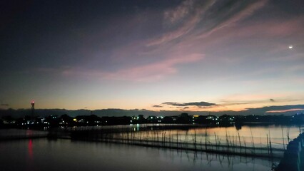 Obraz premium Malabon at dawn in a cold December morning