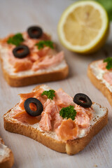Smoked salmon on crostini breads