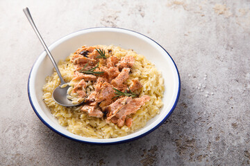 Pasta with hot smoked salmon