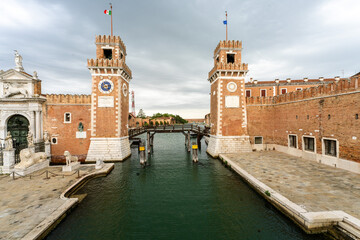 Enchanting Venice: A Visual Symphony of Canals, Architecture, and Timeless Elegance