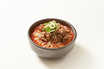 Spicy soup with noodles and meat