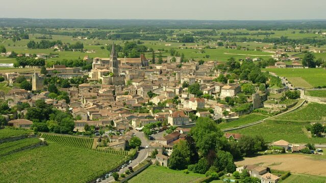 Vue a&eacute;rienne de Saint Emilion