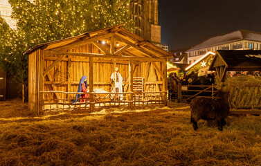 Krippe auf dem Weihnachtsmarkt in  Ulm