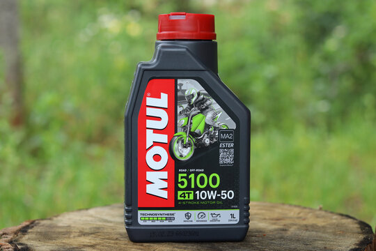 Motul viscous synthetic oil 10W-50 for motorcycle engines.