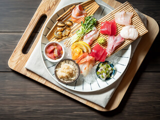 Various sushi, sashimi and Japanese dishes