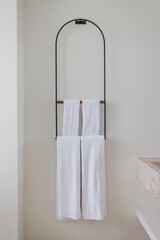 Towel rack