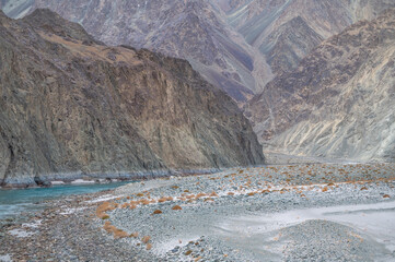 ladakh, travel, nature, water, tourism, landscape, india, scenery, scenic, asia, himalaya, river, outdoor, blue, adventure, mountain, natural, sky, indus, valley, background, view, jammu, range, green