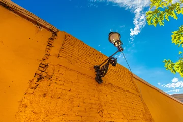 Store enrouleur tamisant sans perçage Ruelle étroite Mexico, Mazatlan, Colorful old city streets in historic city center