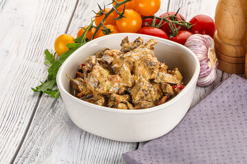 Roasted beef with cream sauce