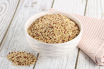 Raw dry quinoa cereal grain