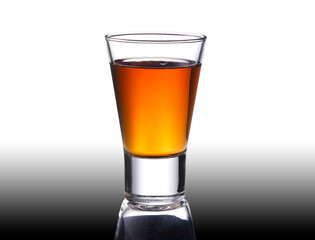 Rumglas, isoliert, Rum, Spirituose,
