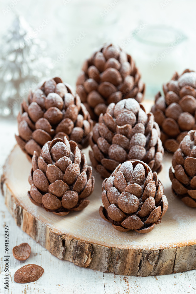 Wall mural christmas edible chocolate brownie pine cones