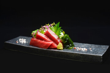 まぐろの刺身（黒バック）-3