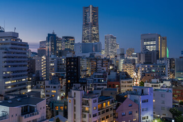 横浜ダウンタウンの夜景　night view of yokohama landscape