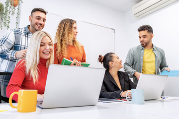Obraz premium Business team working together in the office. Business and success concept.