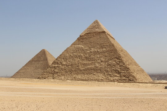pyramids of giza